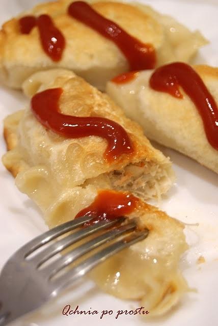 Pierogi z mięsem i kapustą kiszoną