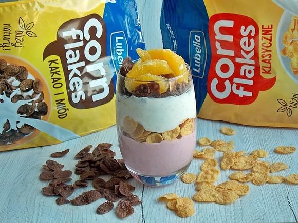 Corn Flakes z jogurtem, owocami i amarantusem