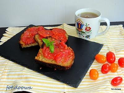 Pan con tomate - hiszpańska kanapka z pomidorami