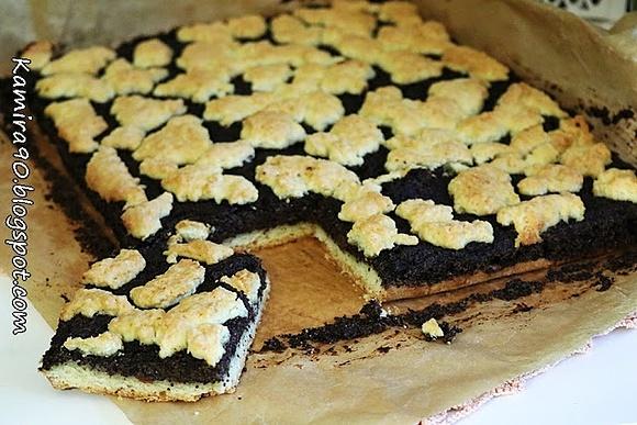 Makowiec na kruchym cieście z dodatkiem śmietany