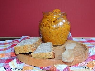 Pasta z dyni i suszonych pomidorów