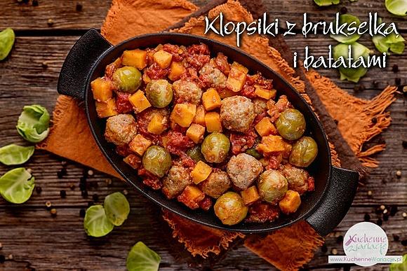 Klopsiki w pomidorach z brukselką i batatami