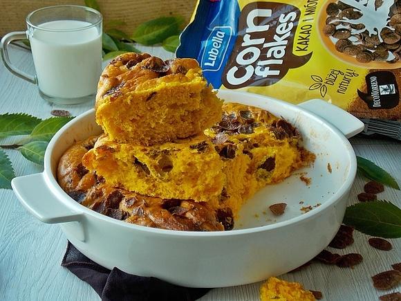 Dyniowa drożdżówka z corn flakes