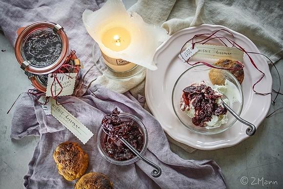 Wiśnie korzenne aromatyczna konfitura wiśniowa