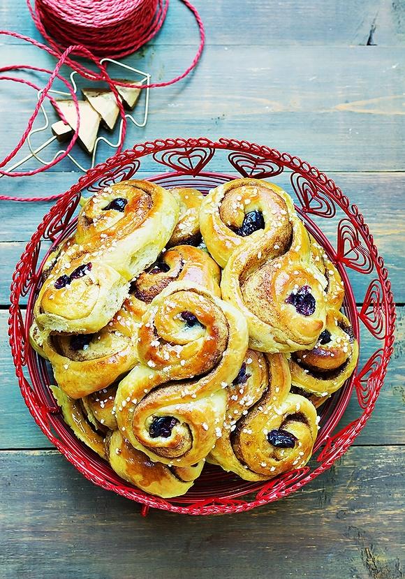 Szwedzkie bułeczki szafranowe Lussekatter