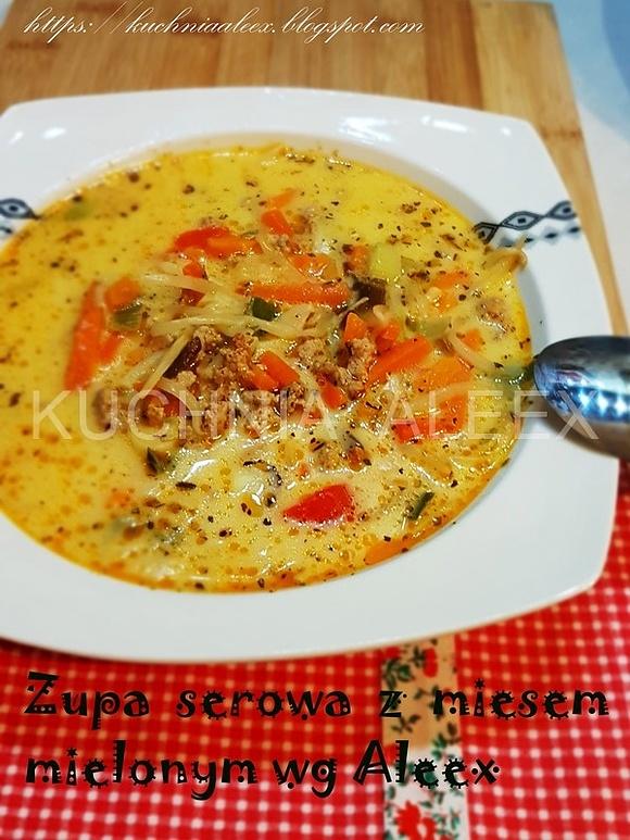Zupa serowa z mięsem mielonym