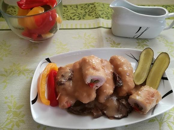 Zrazy wieprzowe w sosie grzybowym