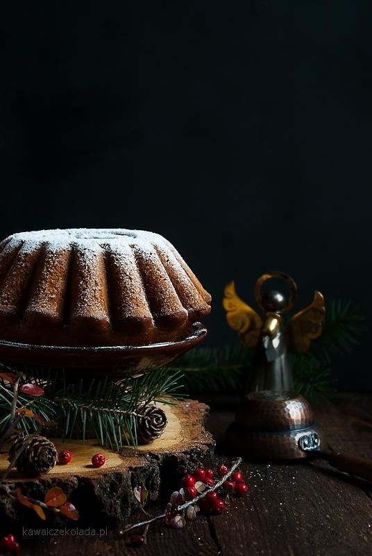 Babka dyniowa z cynamonem i kardamonem