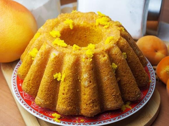 Żółta babka waniliowa budyniowa