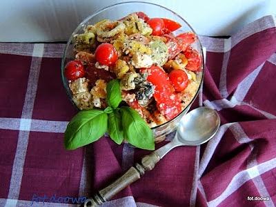Sałatka makaronowa z serem feta