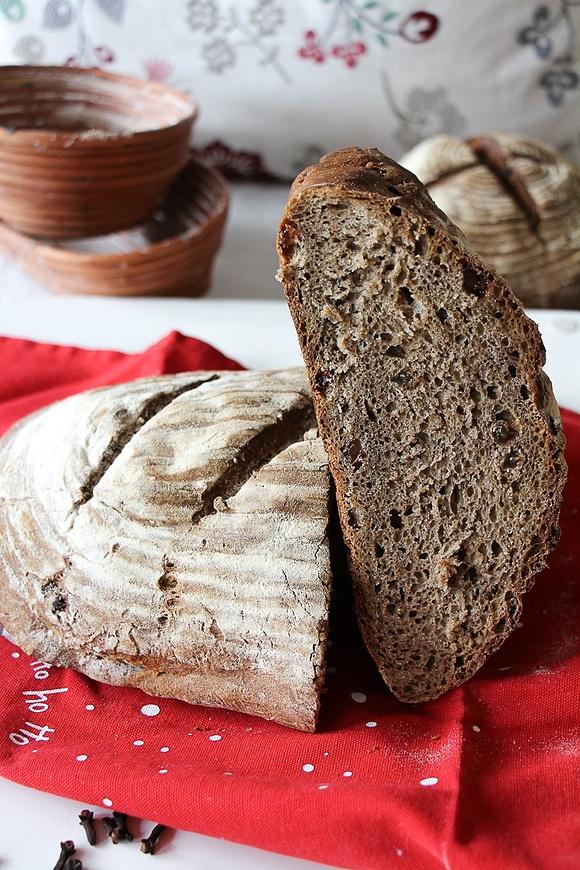 Vörtbröd - szwedzki świąteczny chleb korzenny na piwie