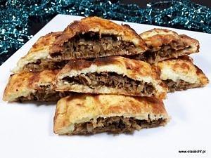 Keto paszteciki a’la francuskie z kapustą i grzybami