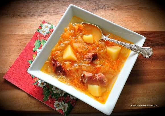 Kapuśniak na żeberkach wędzonych