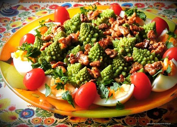 Sałatka z kalafiora romanesco