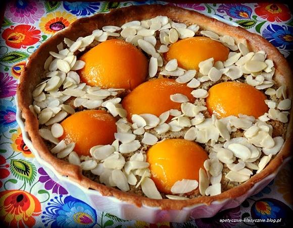 Tarta migdałowa z brzoskwiniami