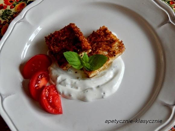 Sznycle z tofu z dipem miętowym