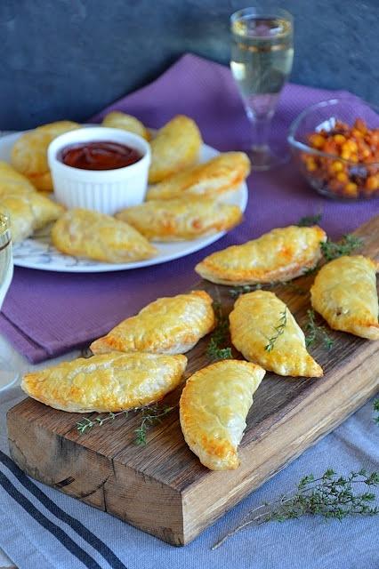 Empanadas z meksykańskim farszem