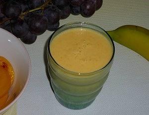 Koktajl brzoskwiniowy z kiwi