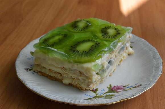 Ciasto z kiwi bez pieczenia