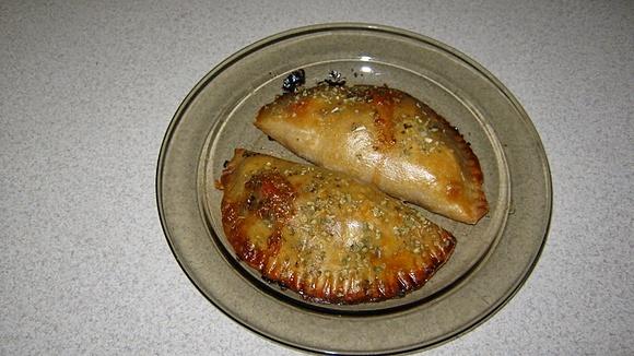 Drożdżowe pierożki z kurczakiem