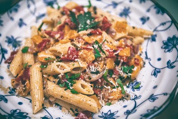 Pasta peperonata z makaronem z papryką