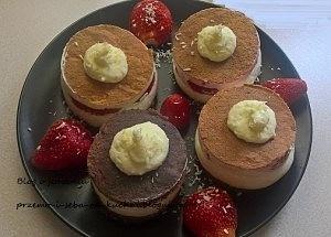 Torcik z mascarpone i szybkim kremem