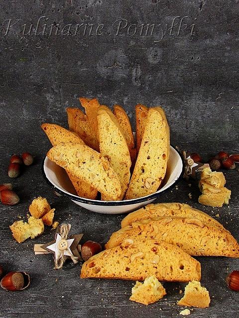 Biscotti z orzechami laskowymi