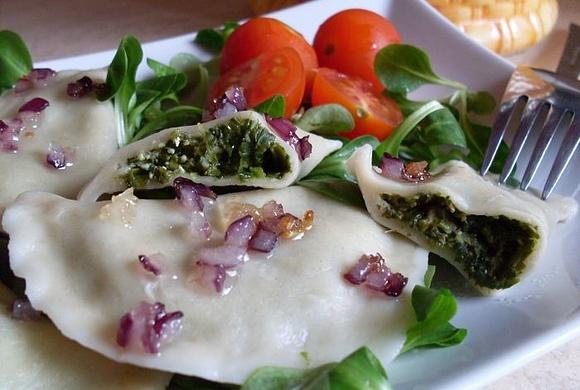 Pierogi ze szpinakiem i serem biały, ciasto na pierogi
