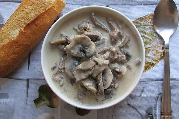 Klasyczny boeuf stroganow