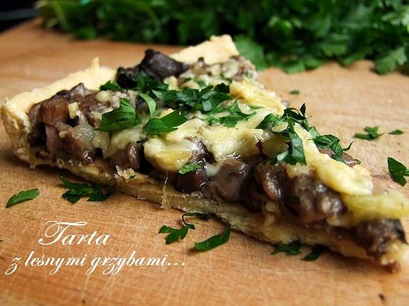 Tarta z grzybami leśnymi