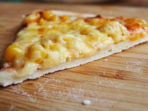 Pizza na cienkim spodzie