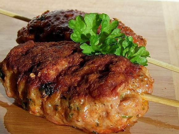 Kebab z wołowiny na grillu