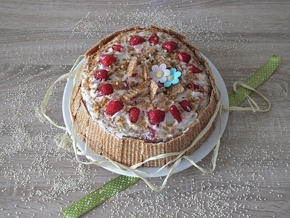 Tort potrójnie owocowy z sezamkami