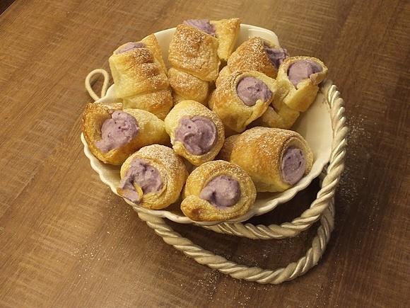 Rurki francuskie z jagodową ricottą