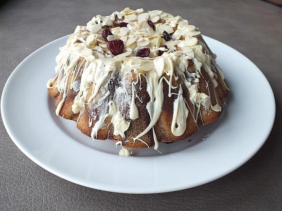 Babka zebra migdałowo-żurawinowa do Wielkanocy