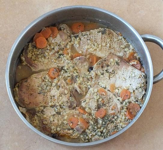 Schab duszony z kaszą bulgur