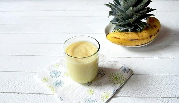 Koktajl ananasowo-bananowy