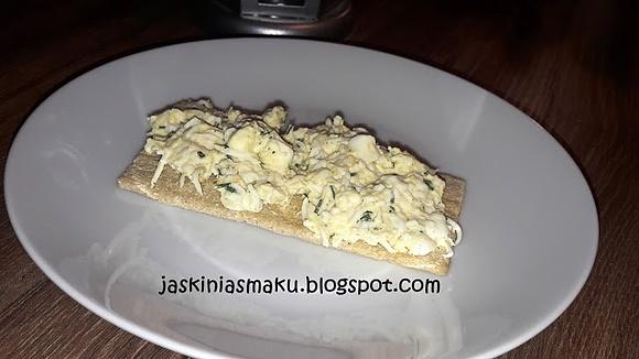 Dietetyczna pasta jajeczna z serkiem wiejskim
