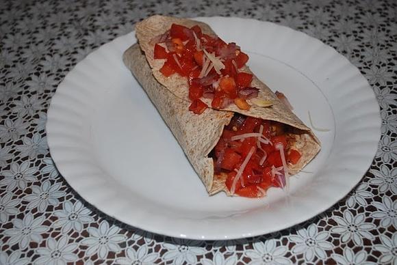 Burrito z wołowiną i papryką