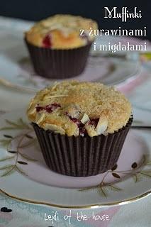 Muffinki mielone migdałowe z żurawinami