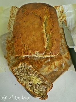 Chlebek bananowy z orzechami włoskimi