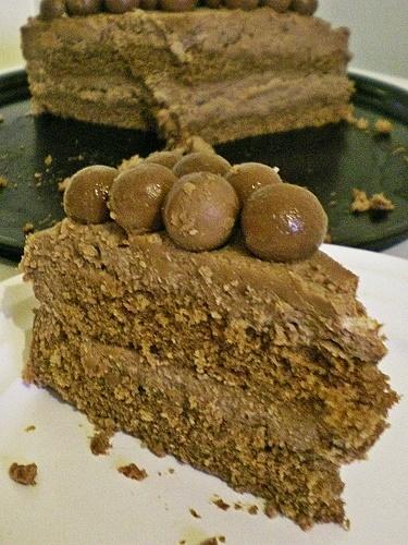 Torcik z mleczną czekoladą i serkiem mascarpone na ostatnią chwilę