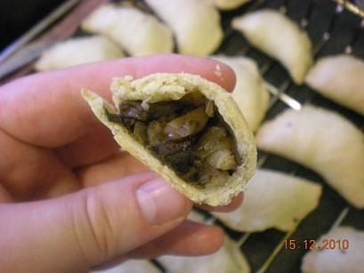 Pieczone pierożki z grzybami