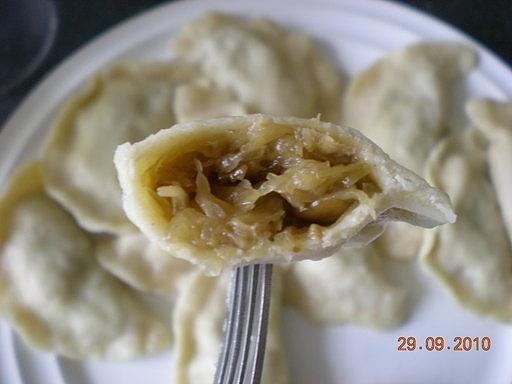 Pierogi z kapustą i grzybami