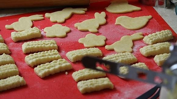 Ciastka kruche z maszynki lub z foremek prosty przepis
