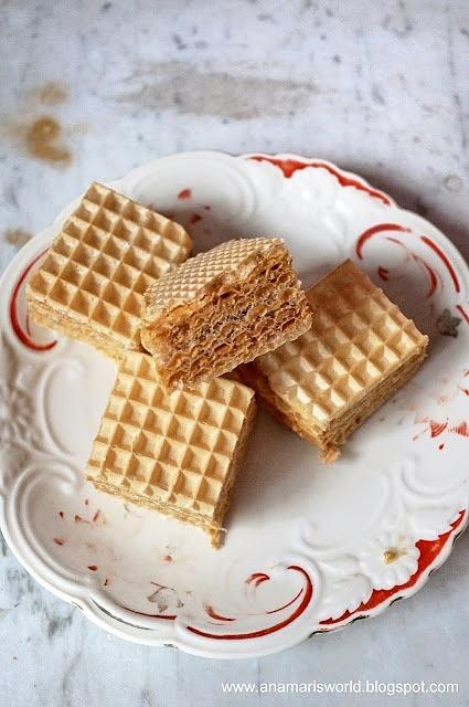 Domowe wafle z masła krówkową łatwy i szybki deser