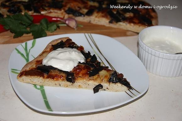 Pizza z suszonymi grzybami