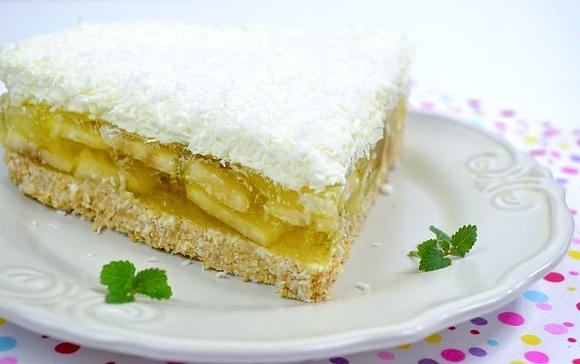 Ciasto bananowe bez pieczenia z galaretką cytrynową mascarpone i kokosami