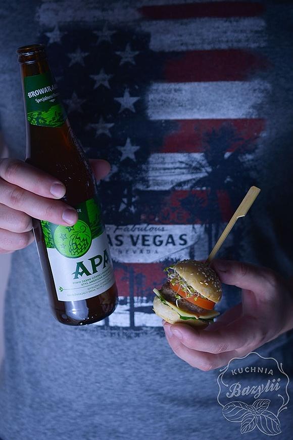Mini burgery koreczki na dwa kęsy