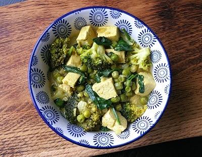 Zielone curry z tofu